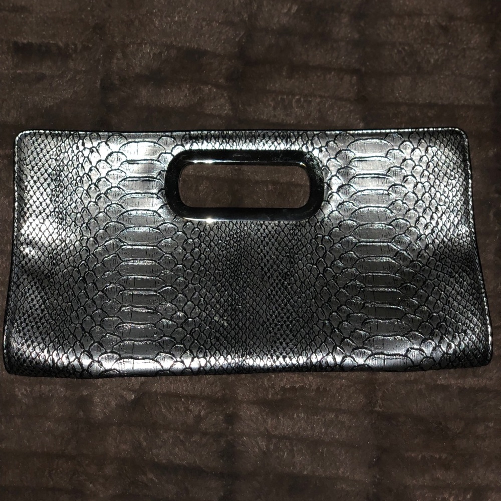 Express Clutch